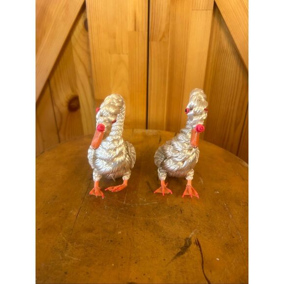 Unique 4.5” Bird Figures lot of two (5726) - Picture 1 of 6